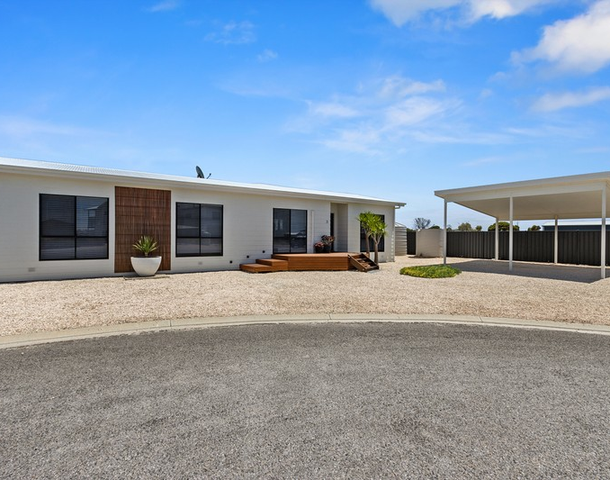 3 Dolphin Drive, Marion Bay SA 5575