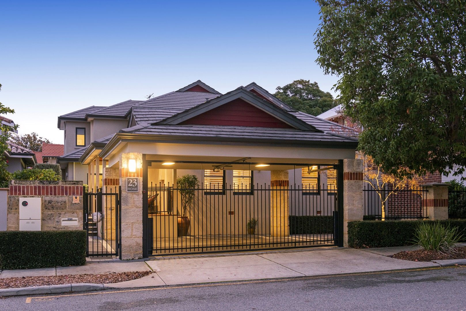 5 bedrooms House in 23 Rose Avenue SOUTH PERTH WA, 6151