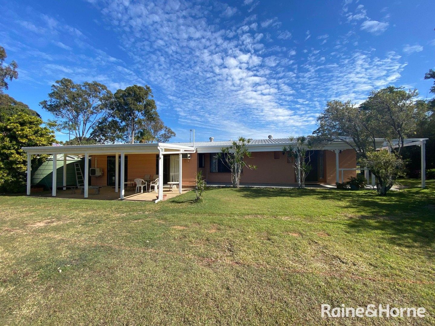 3 bedrooms House in 4/46 Senorita Parade URANGAN QLD, 4655