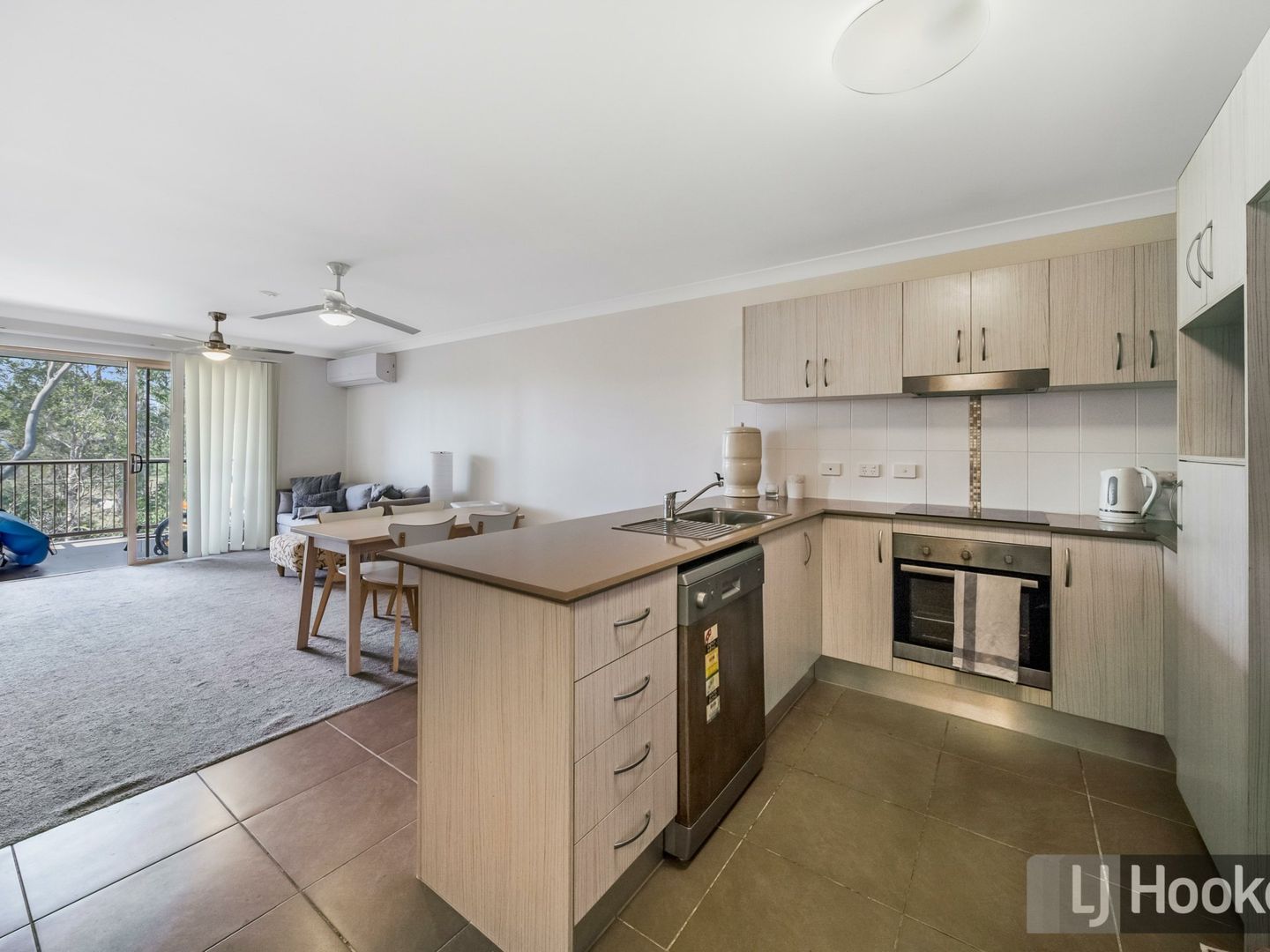 82/155-163 Fryar Road, Eagleby QLD 4207, Image 2