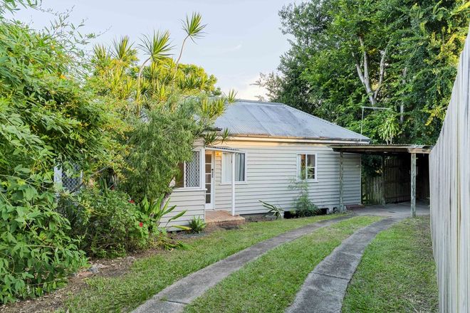 Picture of 25 Luya Street, FAIRFIELD QLD 4103