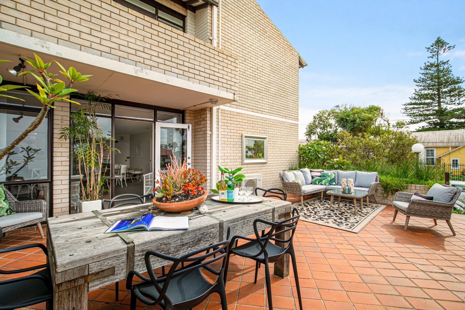 2 bedrooms Apartment / Unit / Flat in 24/10 Goodwin Street NARRABEEN NSW, 2101