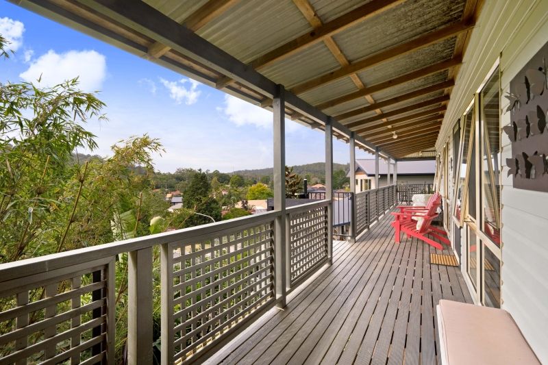 8 Alex Close, Ourimbah NSW 2258, Image 2