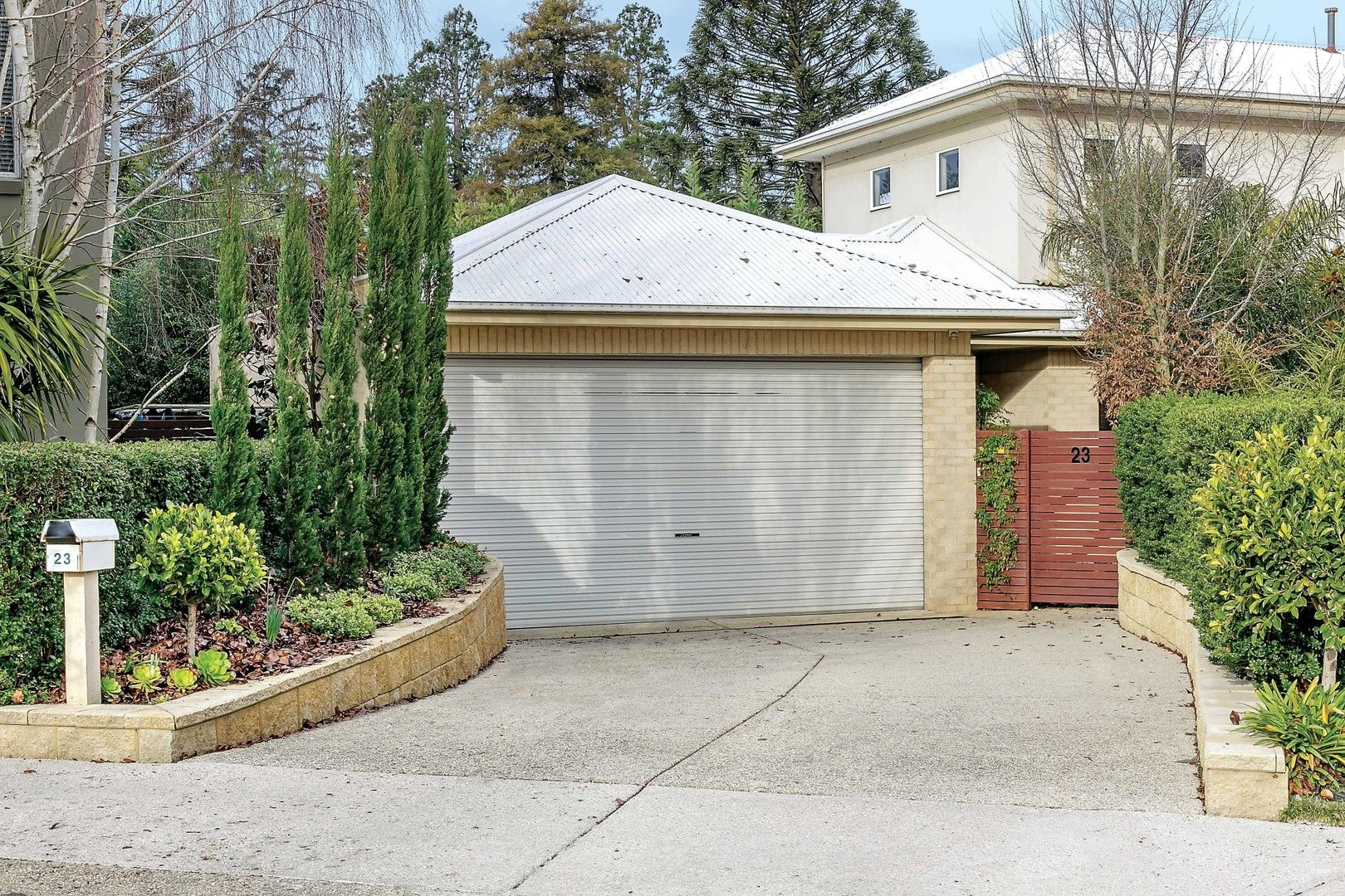 23 St Michaels Place, Lake Gardens VIC 3355, Image 1