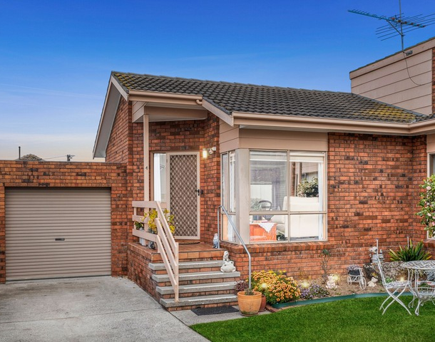 4/265 Roslyn Road, Highton VIC 3216