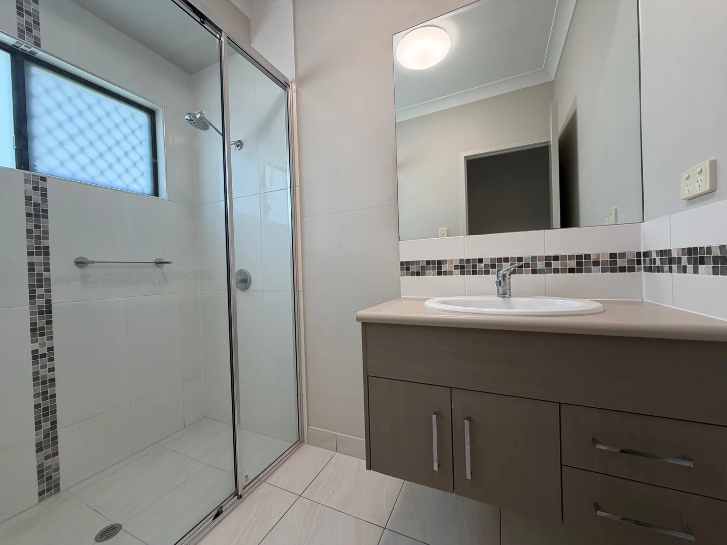 Additional image 10 of 32 Franklin Drive, Mount Louisa QLD 4814