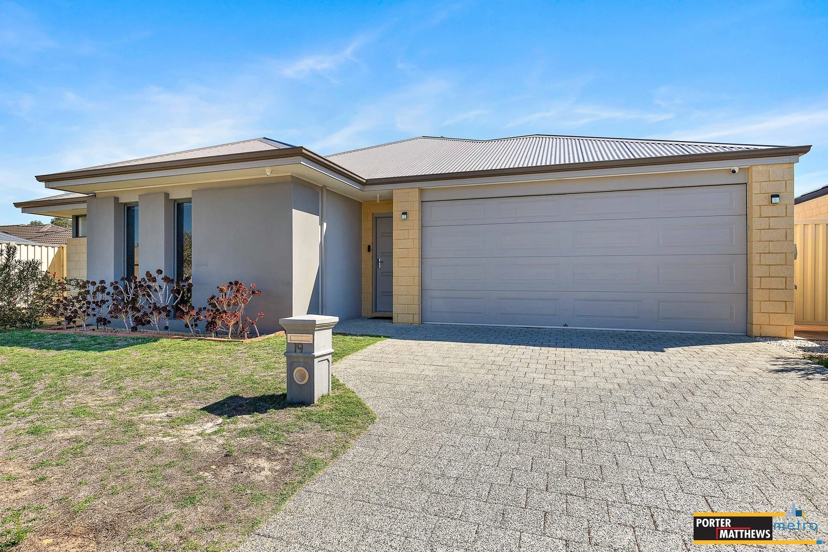 19 Lotus Drive, Maddington WA 6109