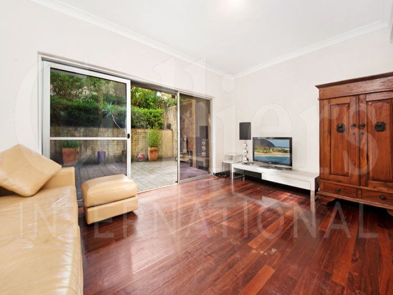 2 bedrooms Apartment / Unit / Flat in 27 Greenwich Road GREENWICH NSW, 2065