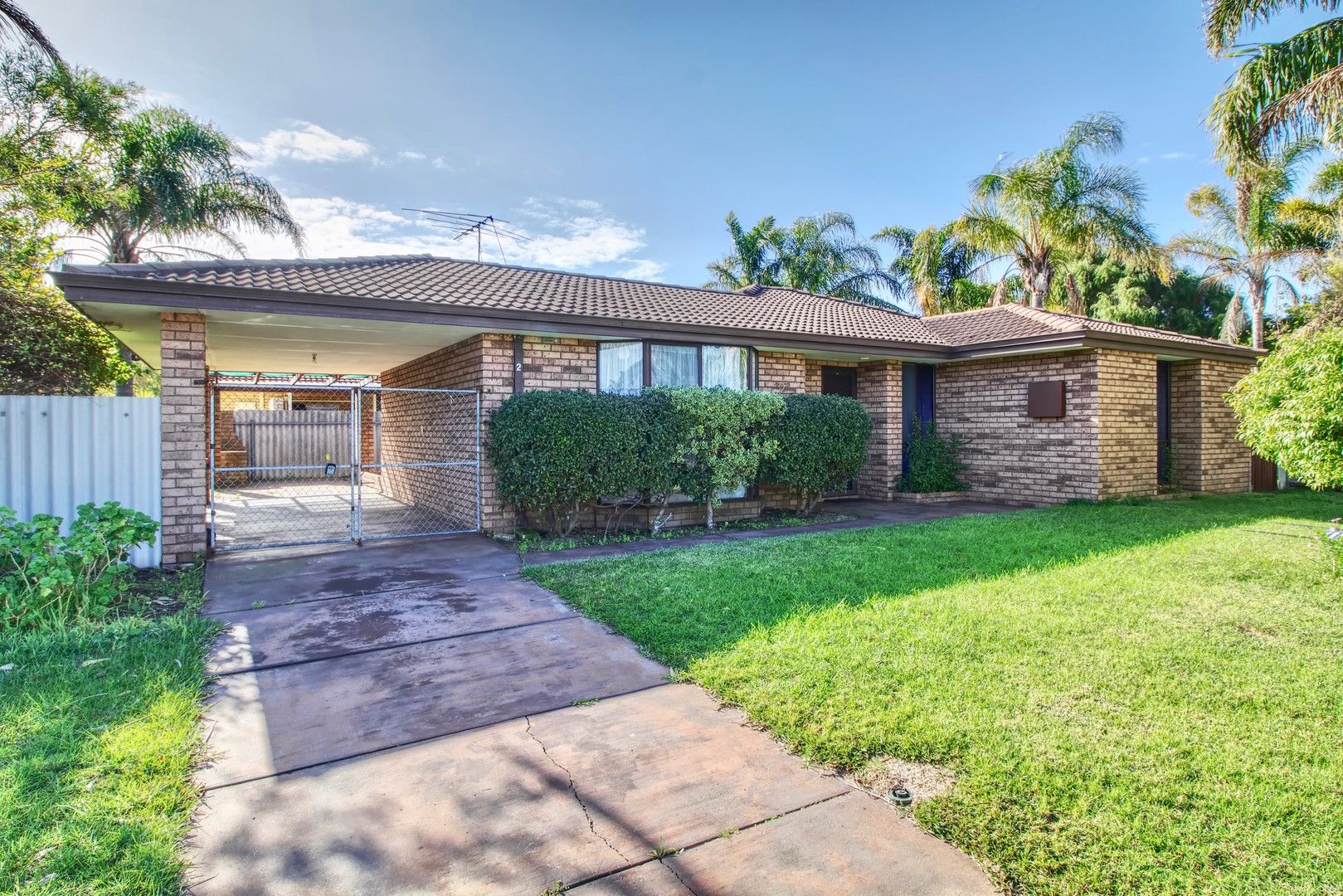 3 bedrooms House in 2 Rakoa Place COOLOONGUP WA, 6168