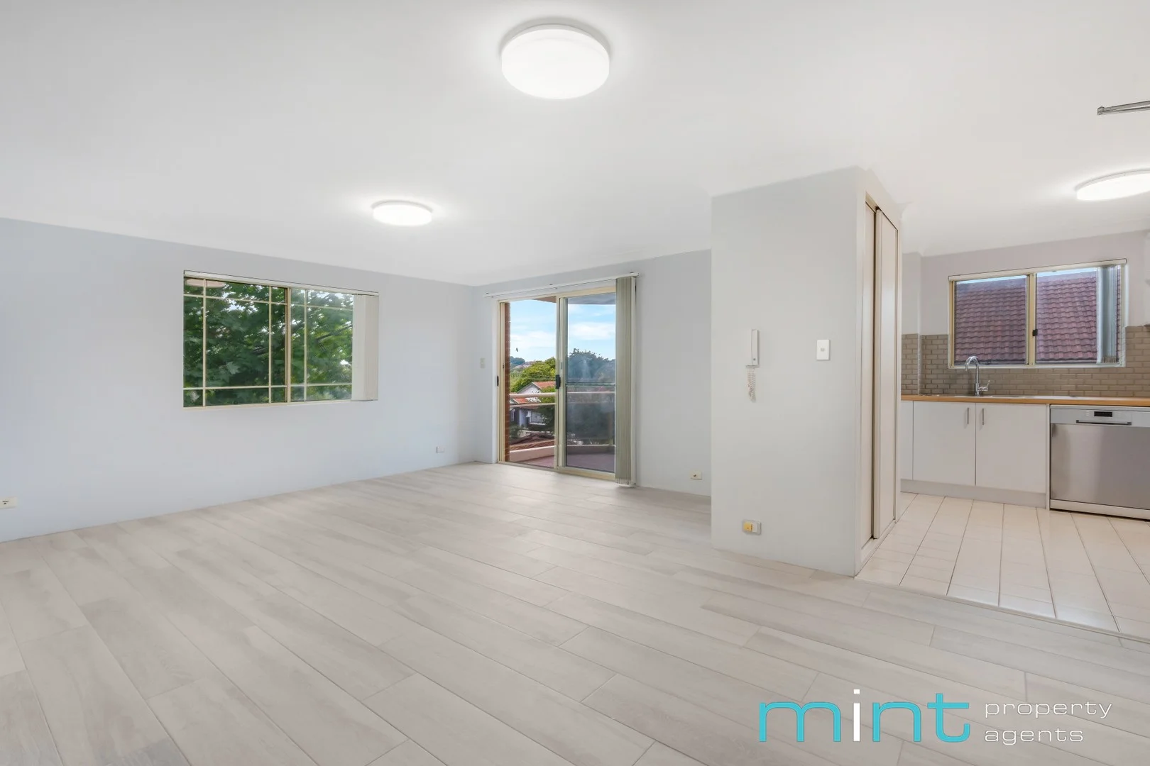 2/43-45 Bexley Road, Campsie NSW 2194