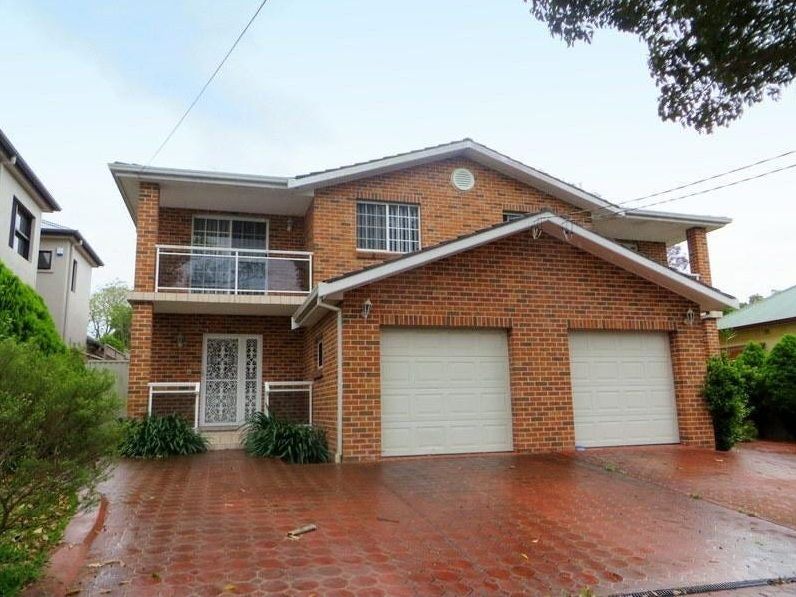 5 bedrooms House in 52B Broughton Street MORTDALE NSW, 2223