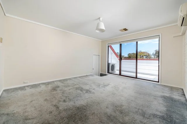 Additional image 10 of 7 Courtice Close, Fadden ACT 2904