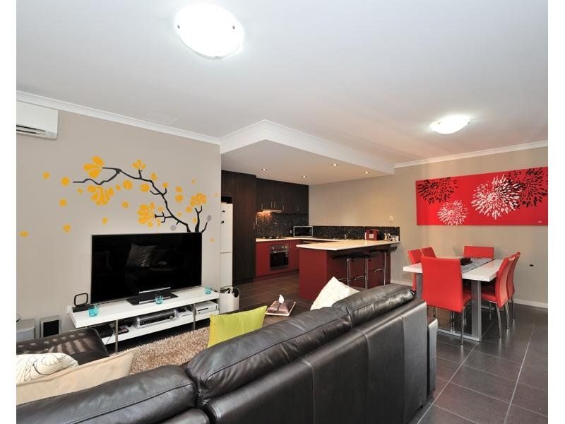 3 bedrooms House in 38b Marian Street INNALOO WA, 6018