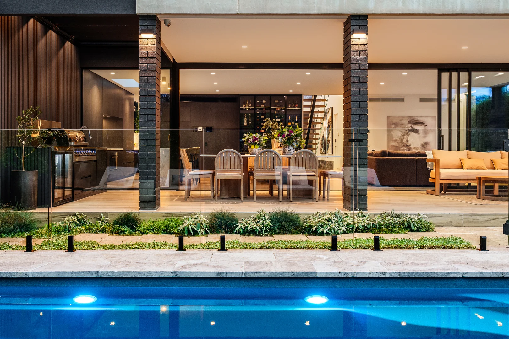 Additional image 3 of 22 Dalveen Road, Ivanhoe VIC 3079