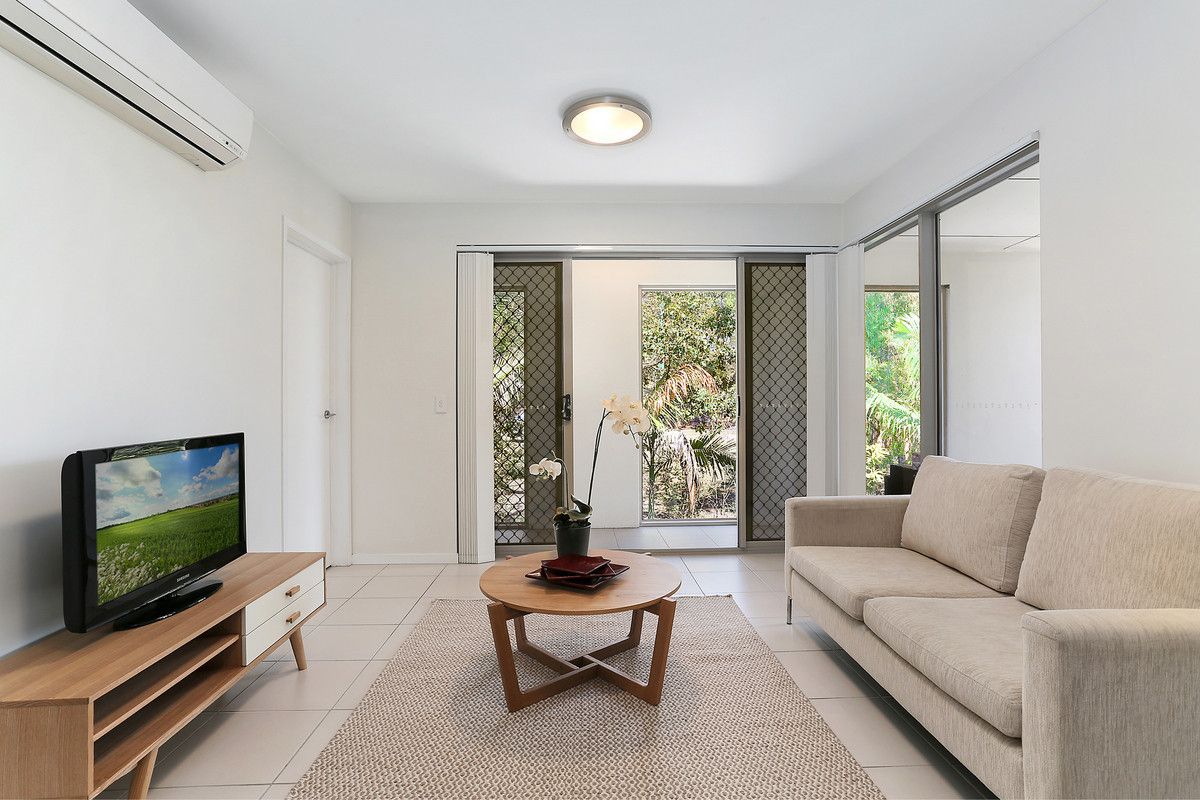 2 bedrooms Apartment / Unit / Flat in 23/11 Riding Road HAWTHORNE QLD, 4171