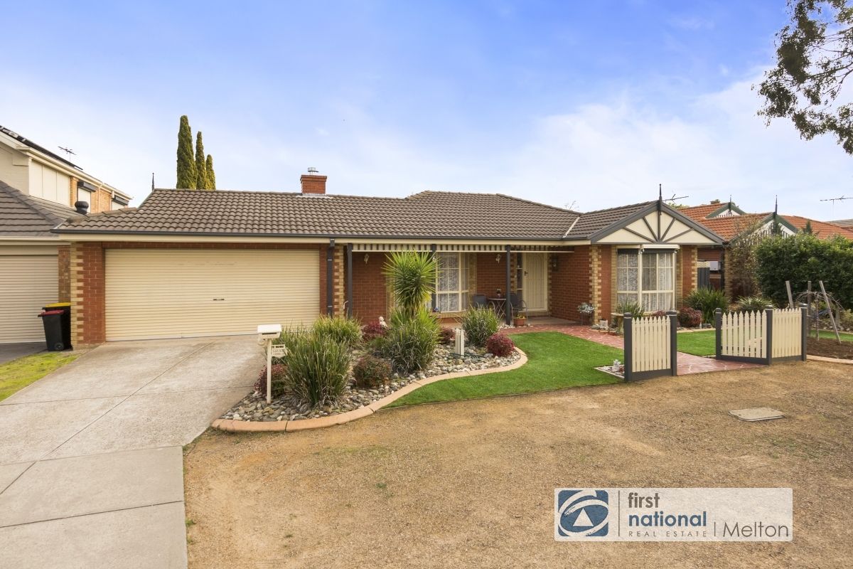 6 Russell Court, Brookfield VIC 3338