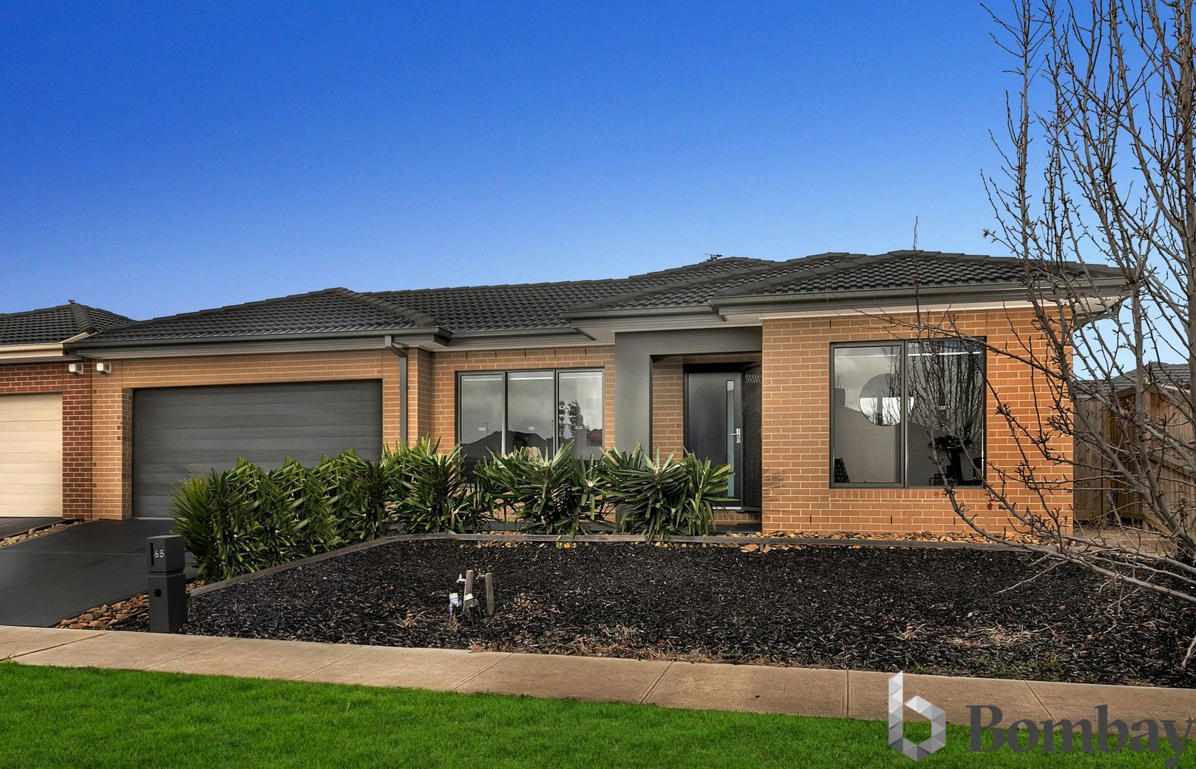 65 Falstone Circuit, Mickleham VIC 3064, Image 2