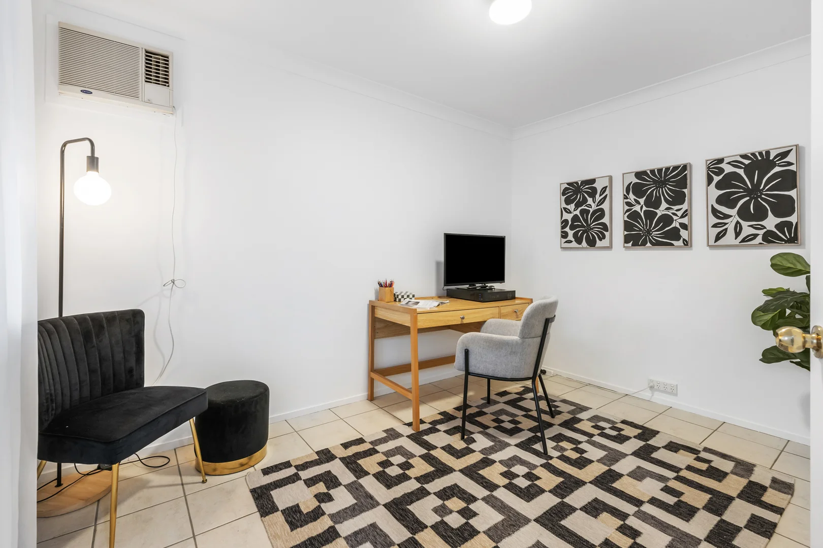 Image 19