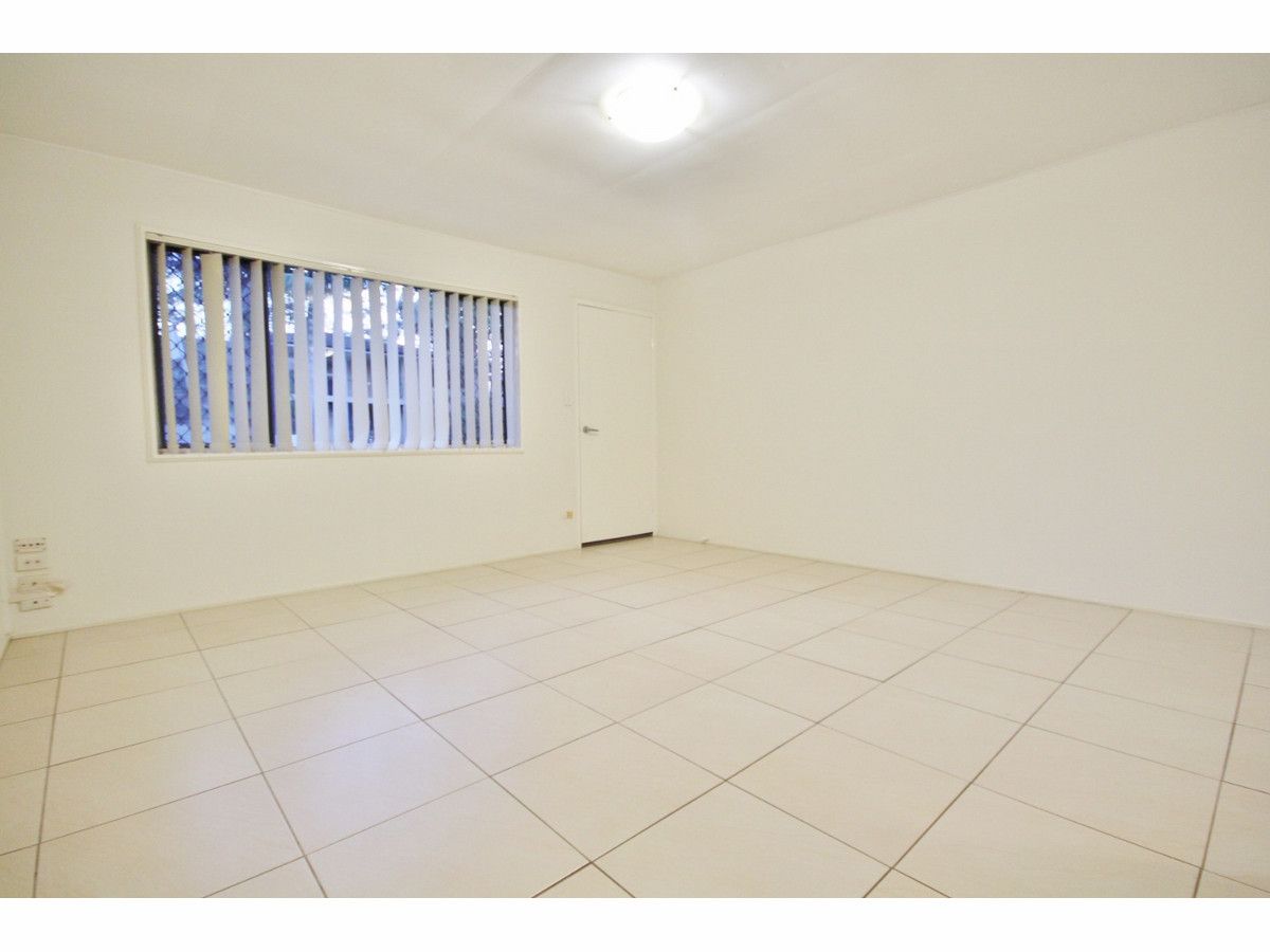 2/9 Grout Street, Macgregor QLD 4109, Image 2