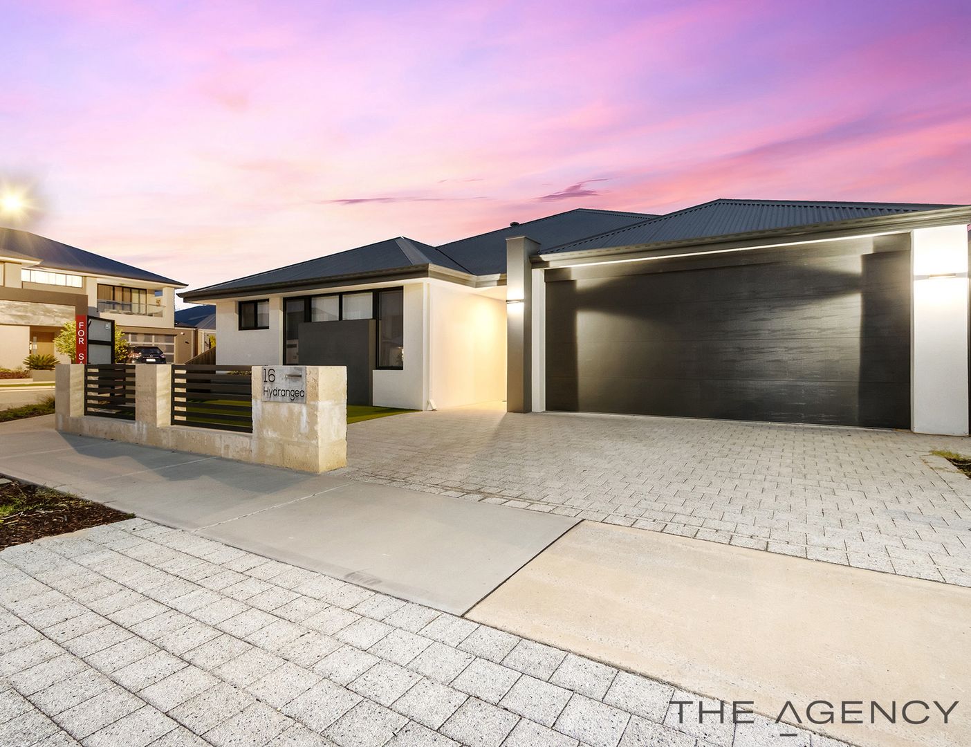 16 Hydrangea Road, Treeby WA 6164, Image 2