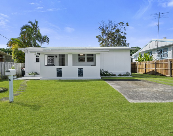 6 Floral Avenue, Tweed Heads South NSW 2486