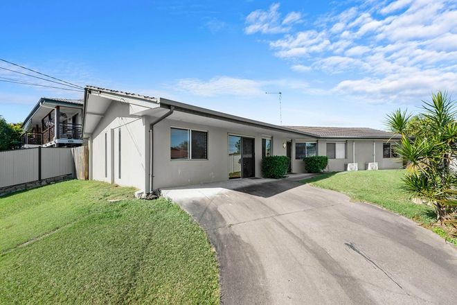 Picture of 22 Brownie Street, JAMBOREE HEIGHTS QLD 4074
