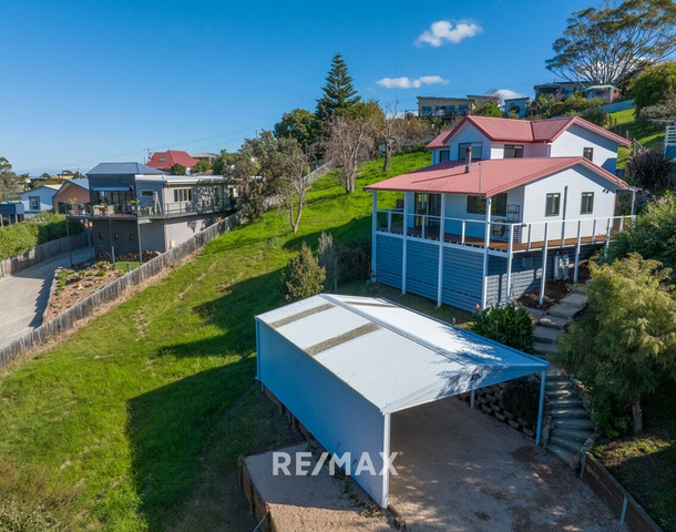 19 Outlook Avenue, Lakes Entrance VIC 3909