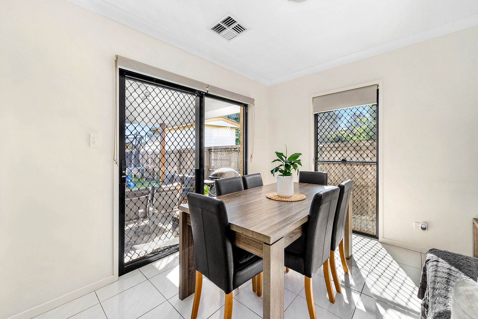 17 Lubeck Street, Banyo QLD 4014, Image 2