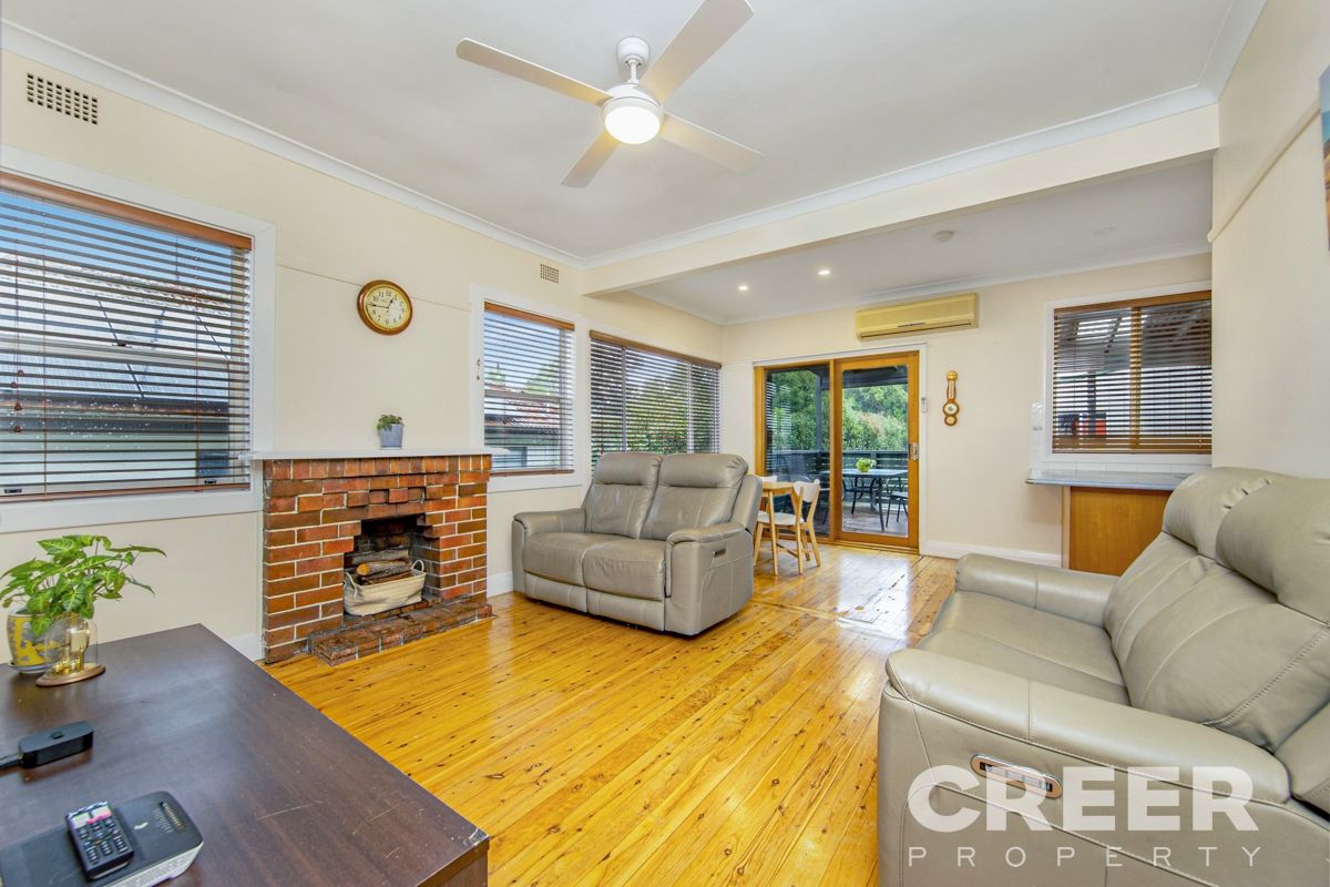 33 Pearce Avenue, Belmont NSW 2280, Image 1