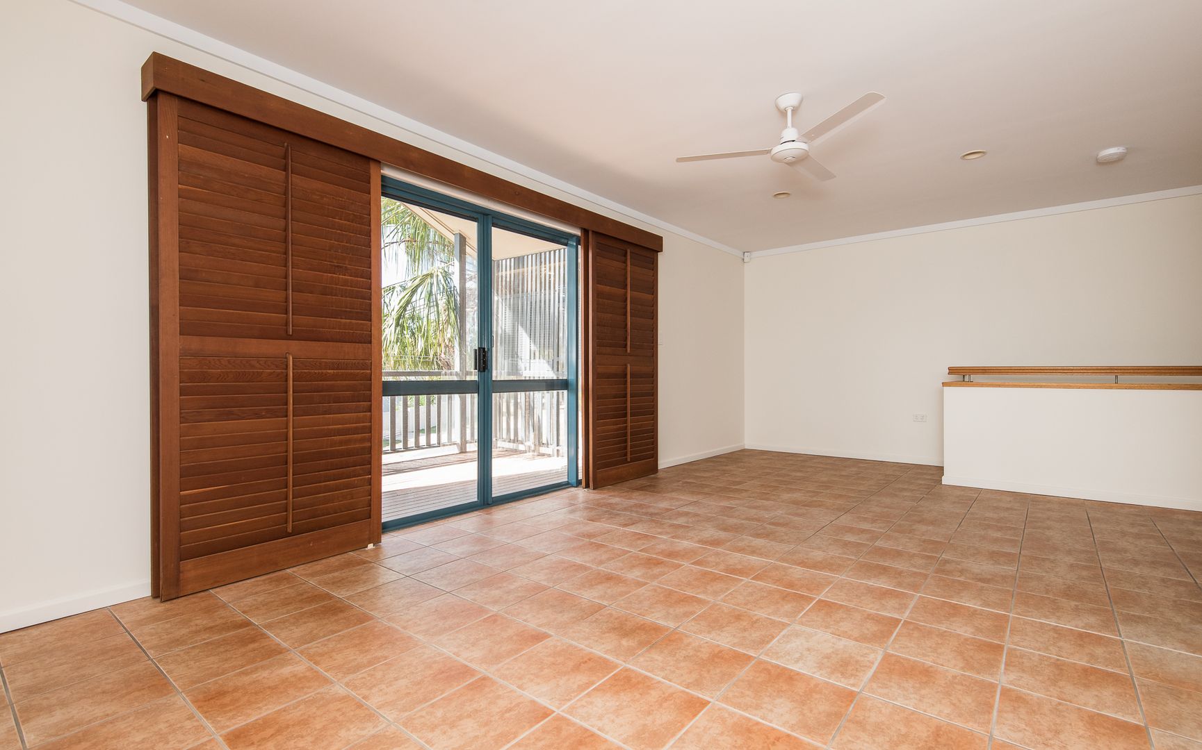 Unit 6/25 Beach Road, Dolphin Heads QLD 4740, Image 1