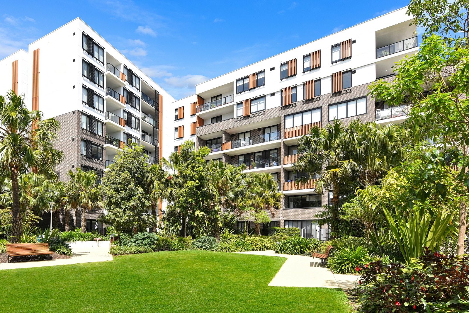 1 bedrooms Apartment / Unit / Flat in 3304/55 Wilson Street BOTANY NSW, 2019