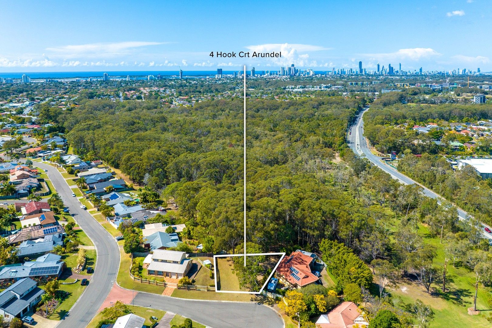 4 Hook Court Arundel QLD 4214 Domain
