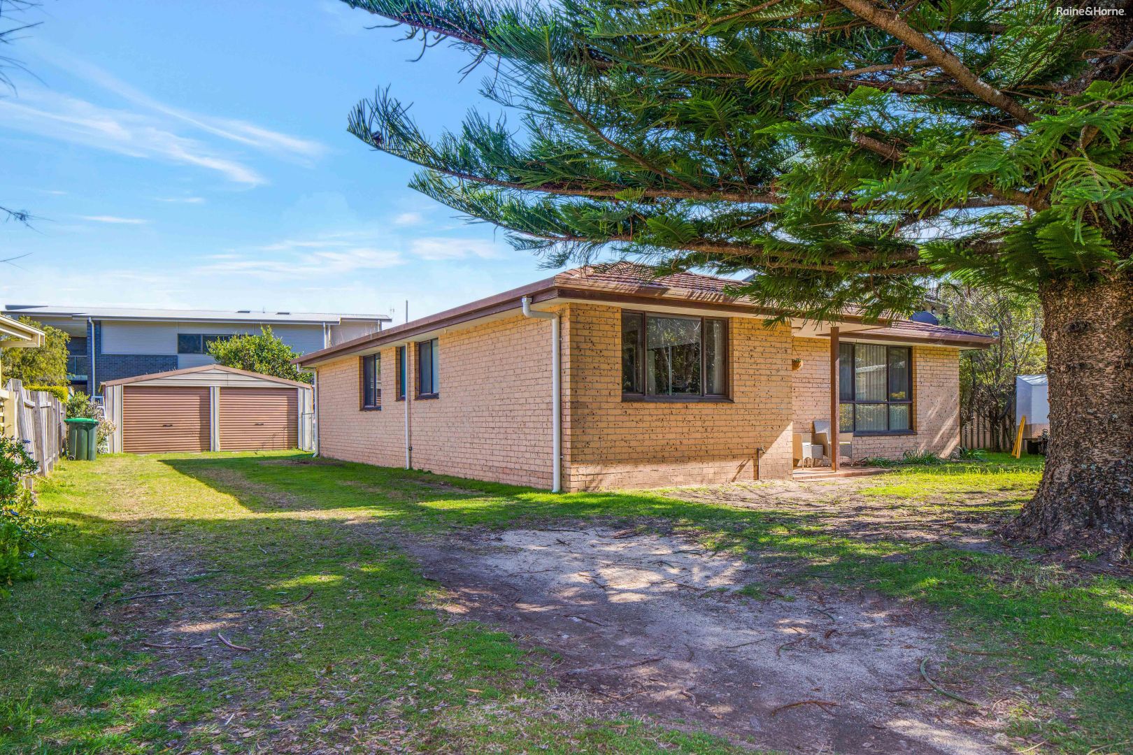 24 Hibiscus Close, Maloneys Beach NSW 2536, Image 1