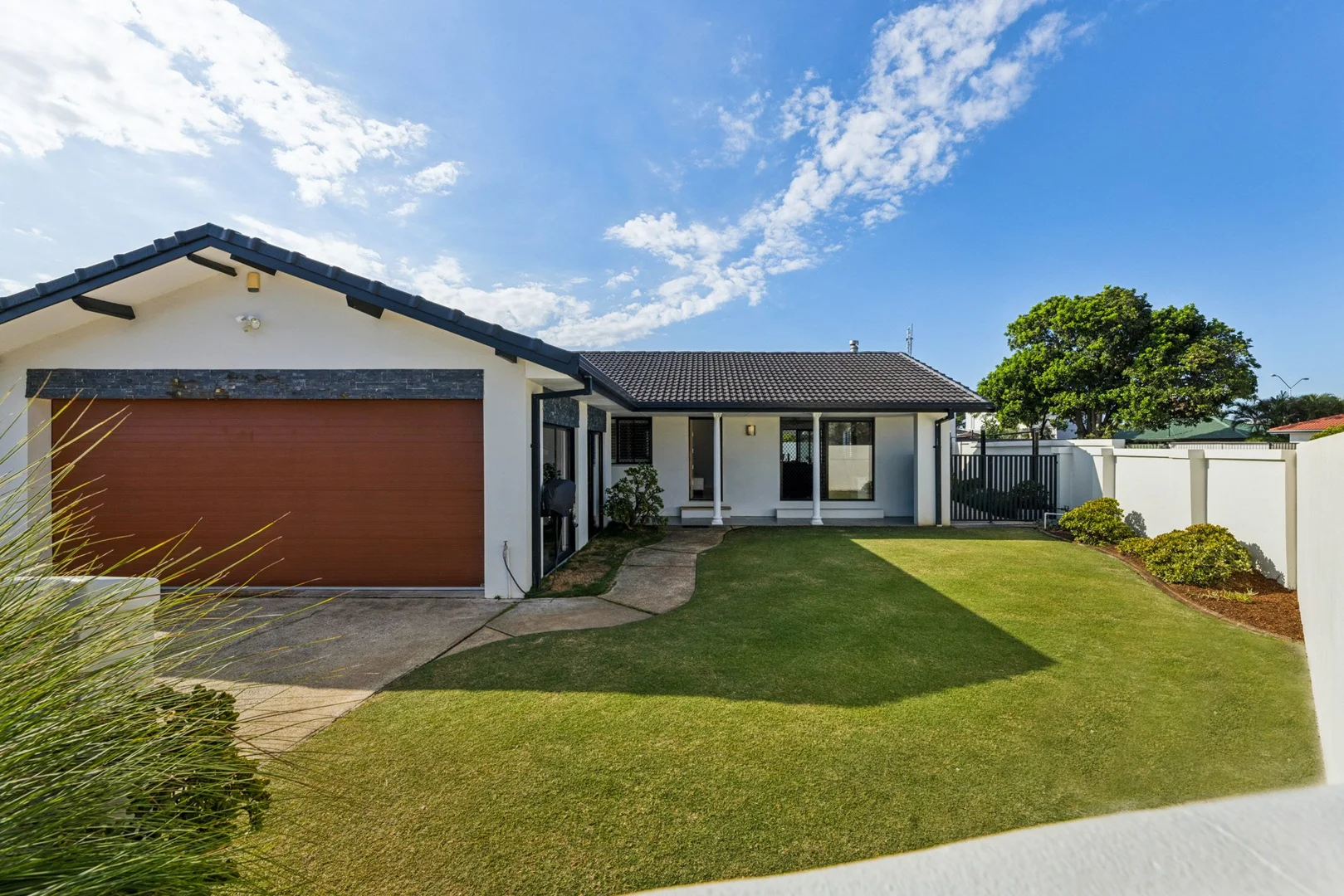 Additional image 3 of 3 Fairsky Avenue, Mermaid Waters QLD 4218