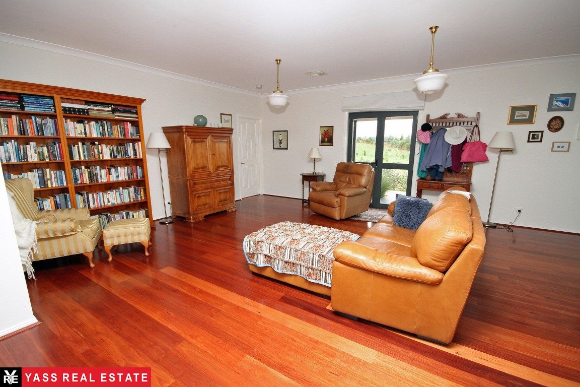 249 Dog Trap Road, Yass NSW 2582, Image 2