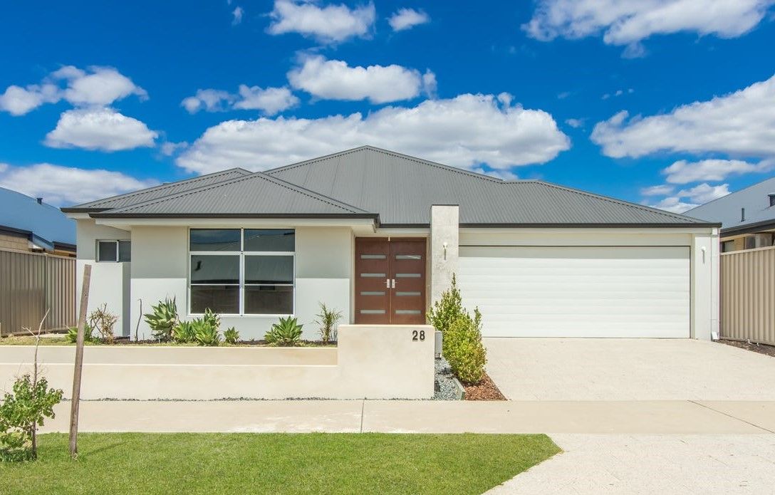 4 bedrooms House in 28 Gamboge Avenue KARNUP WA, 6176