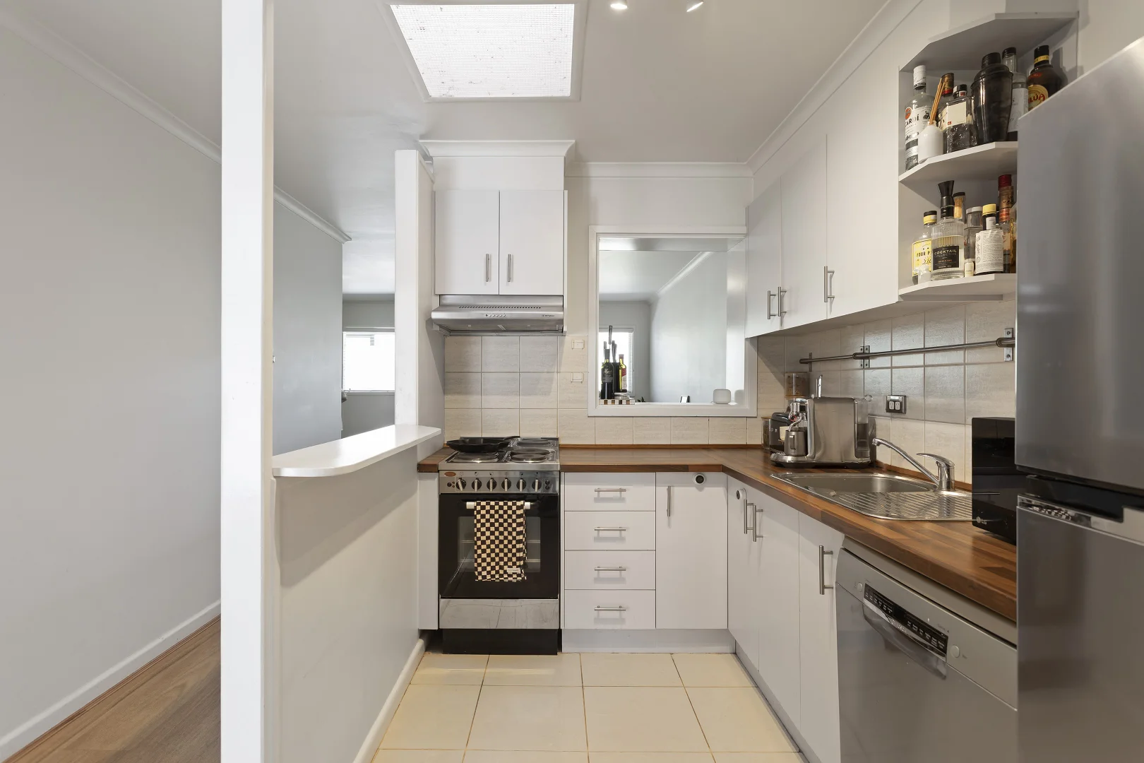 Additional image 5 of 8/4 Yorston Court, Elsternwick VIC 3185