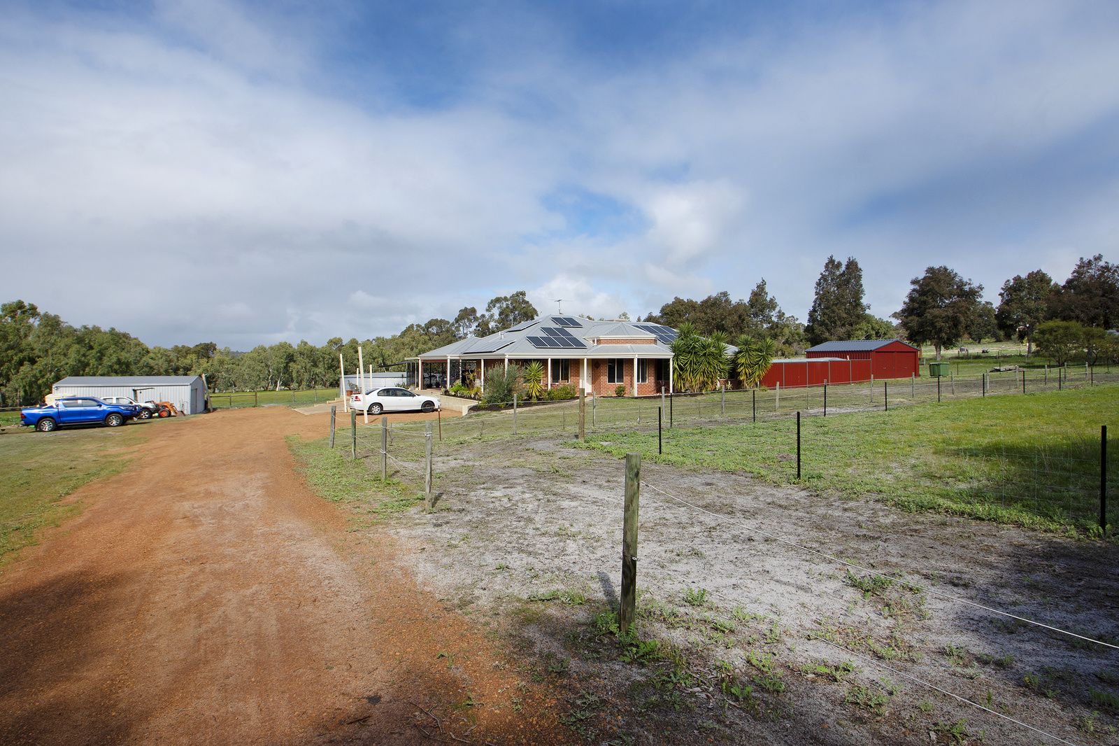 29 Shorthorn Pass, Lower Chittering WA 6084, Image 2