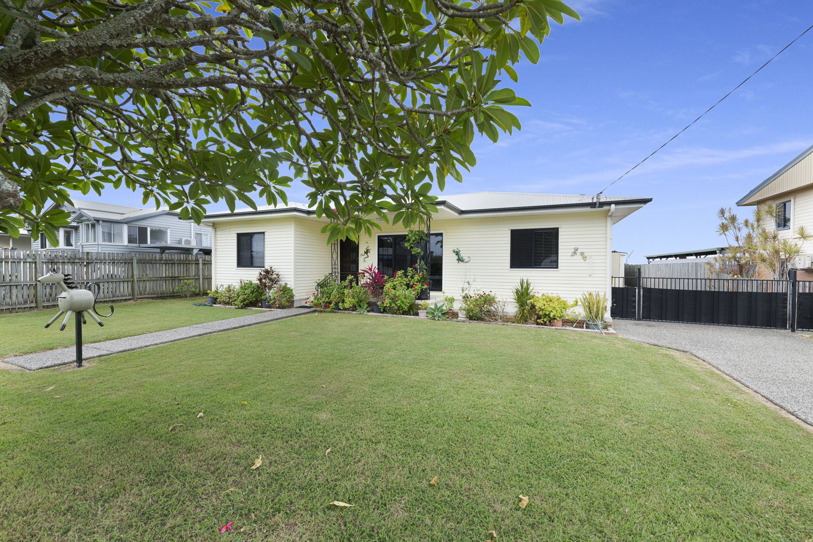 19 Fagg Street, Bundaberg North QLD 4670, Image 2