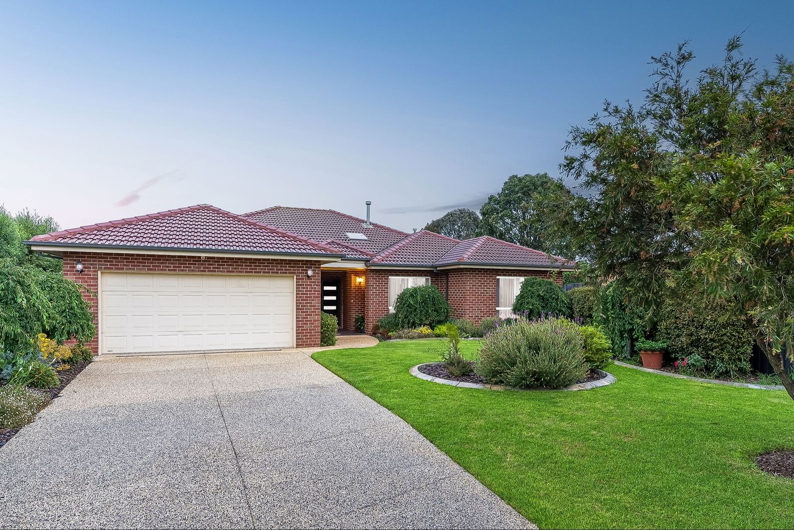 4 Darvel Court, Leopold VIC 3224, Image 1