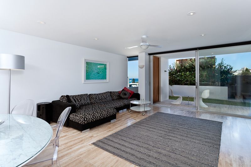 2 bedrooms Apartment / Unit / Flat in UNIT 2/140 WARNERS AVENUE BONDI BEACH NSW, 2026
