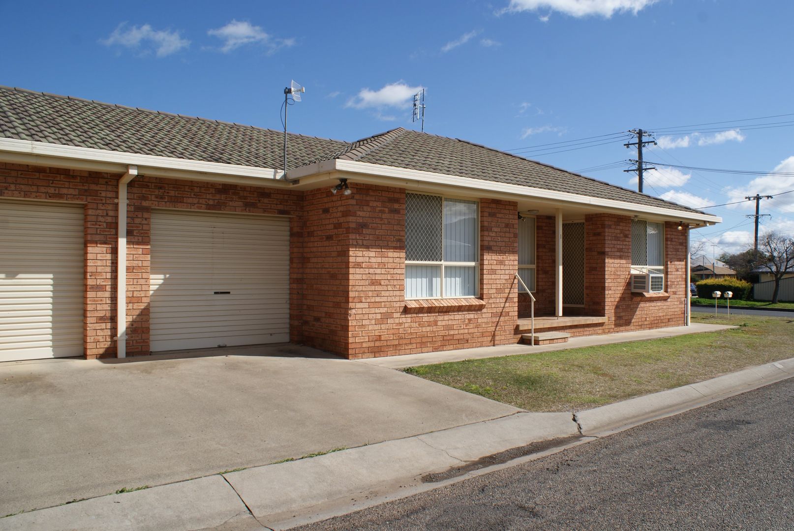 1 Margaret St, South Tamworth NSW 2340, Image 1