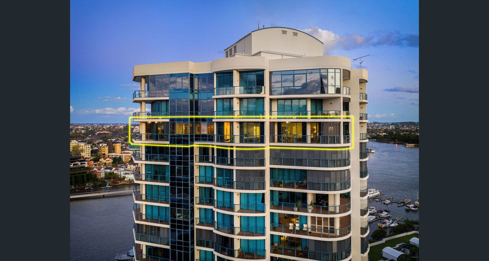 4 bedrooms Apartment / Unit / Flat in 105/8 Goodwin Street KANGAROO POINT QLD, 4169