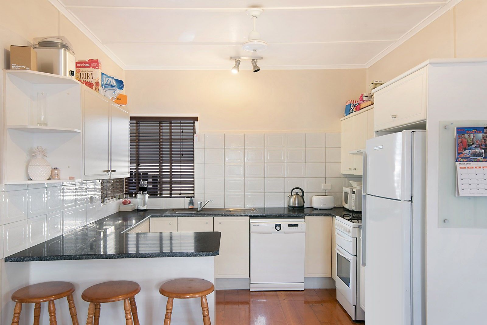 28 Lewis Street, Camp Hill QLD 4152, Image 1
