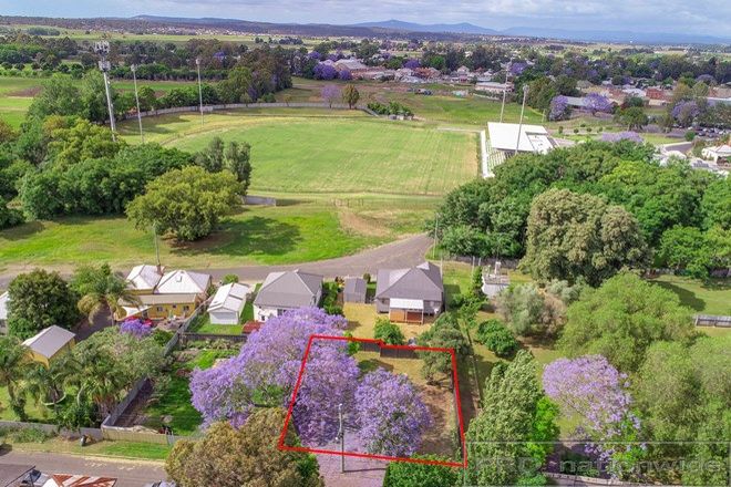 Picture of 2 Cathcart Street, HORSESHOE BEND NSW 2320