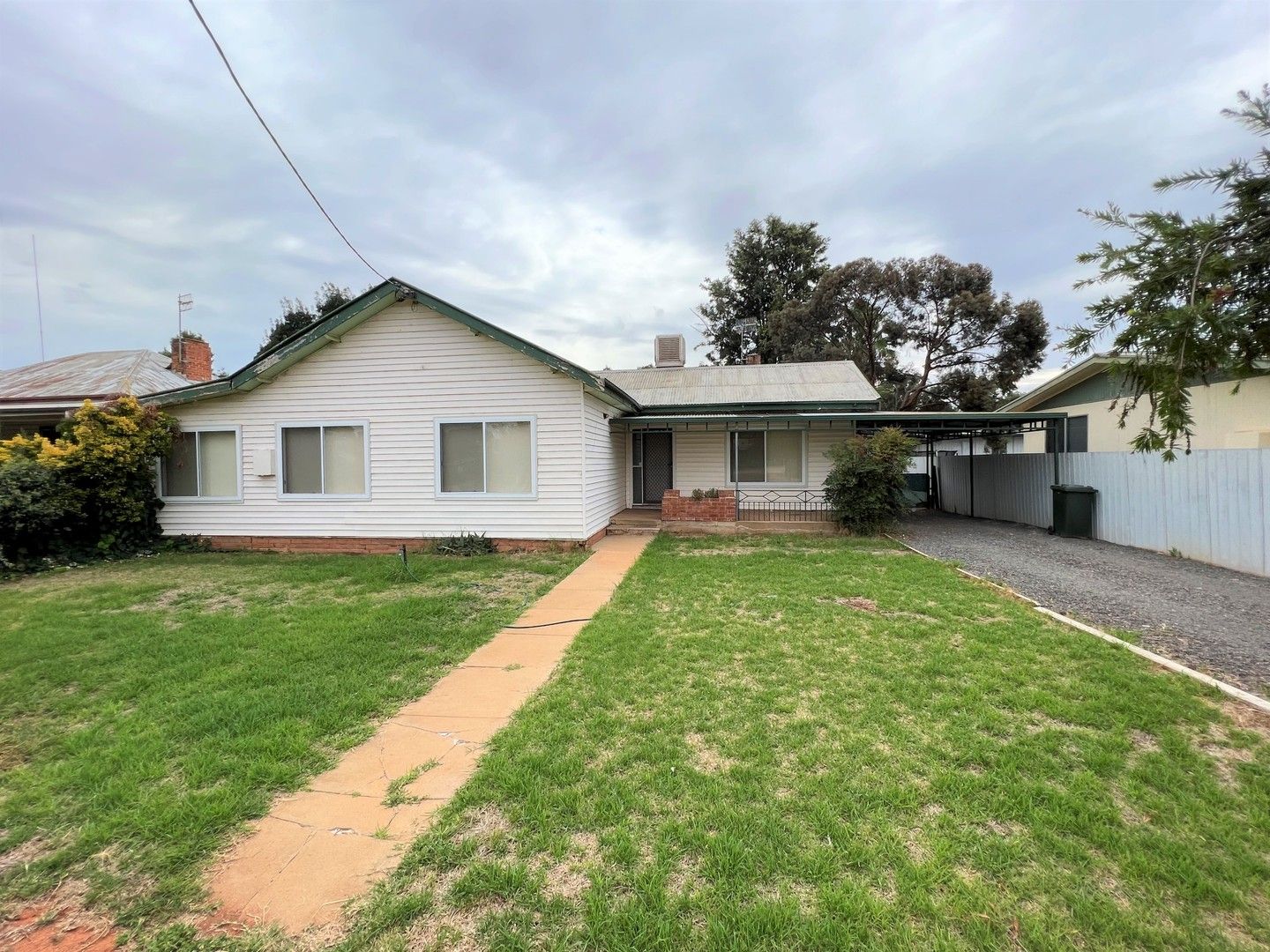 3 Florence Street, Hillston NSW 2675 House For Rent 300 Domain