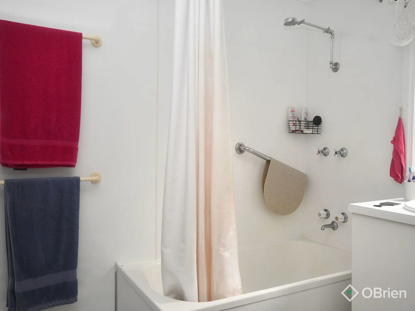 Additional image 11 of 4 Macrae Court, Lakes Entrance VIC 3909