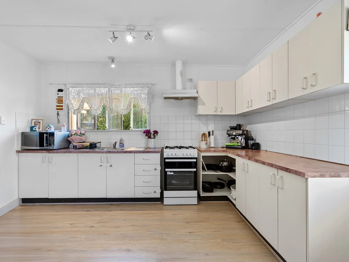 Additional image 6 of 13 Wills Street, Leichhardt QLD 4305