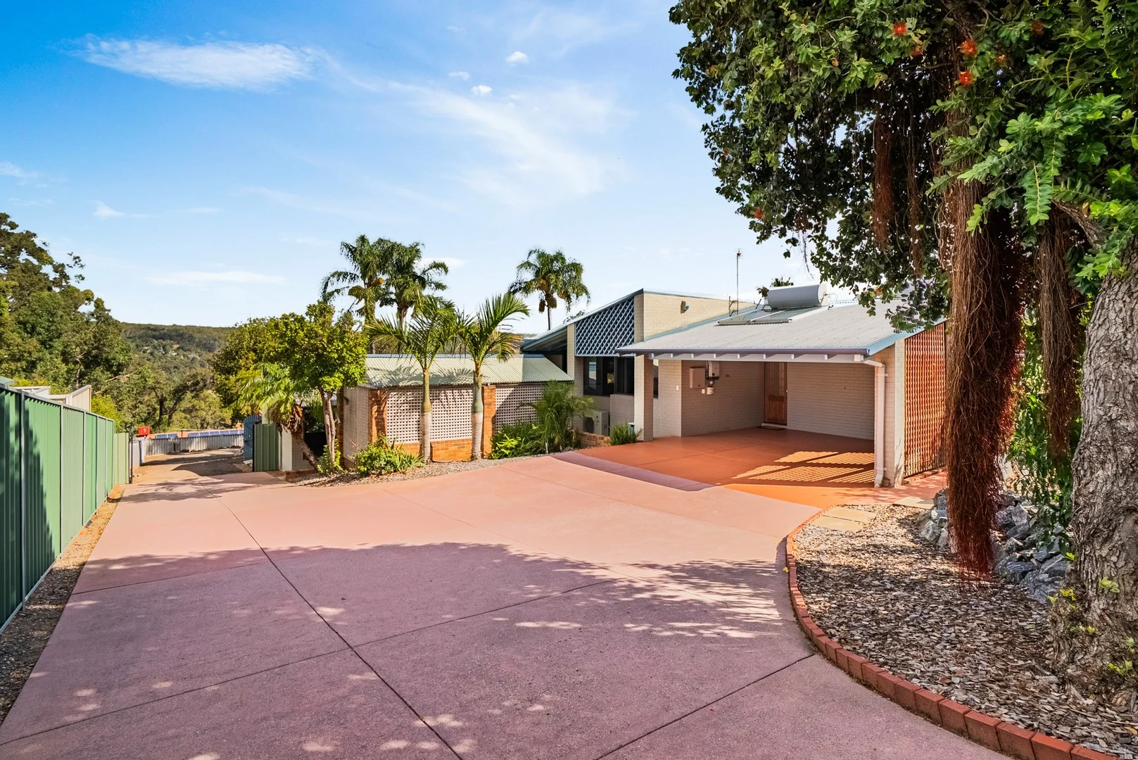 Primary image of 8 Russelia Way, Roleystone WA 6111