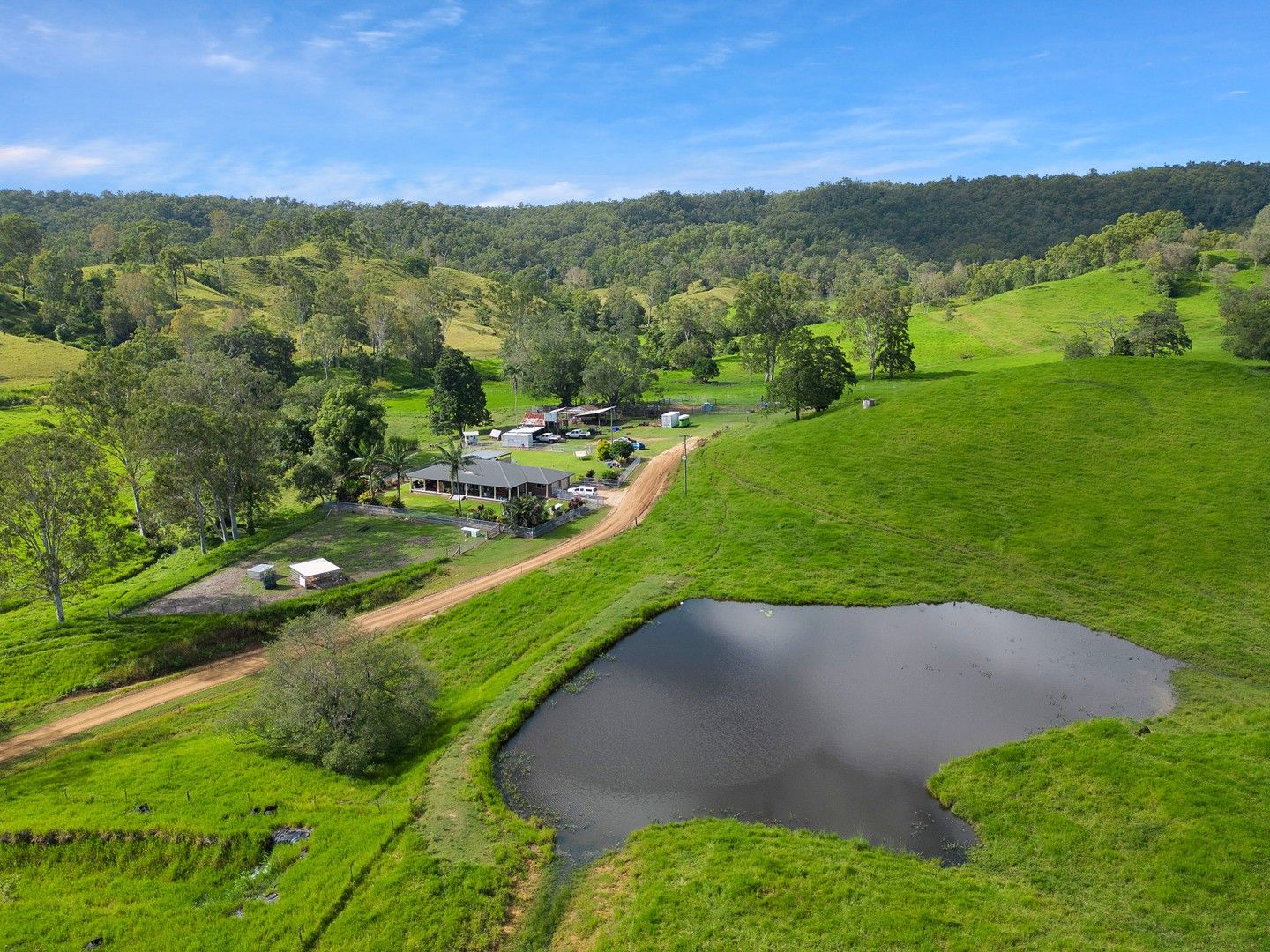4 bedrooms Rural in 14 Pinnacle Station Road PINNACLE QLD, 4741